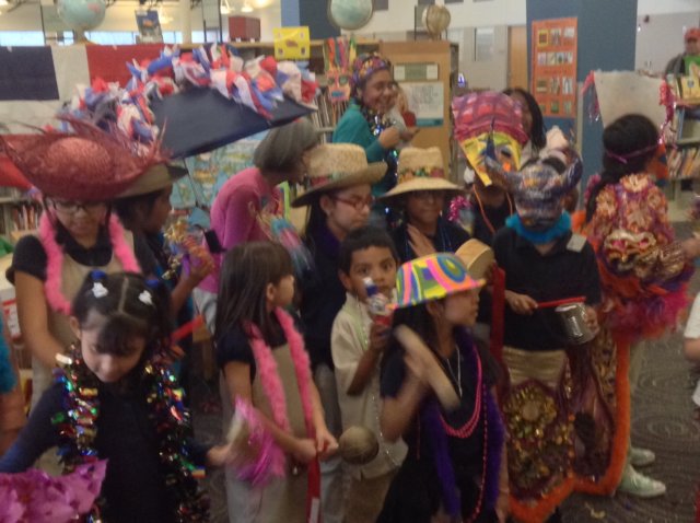 childrengetttingparticipatinginthecarnavalatthelibrary.jpg