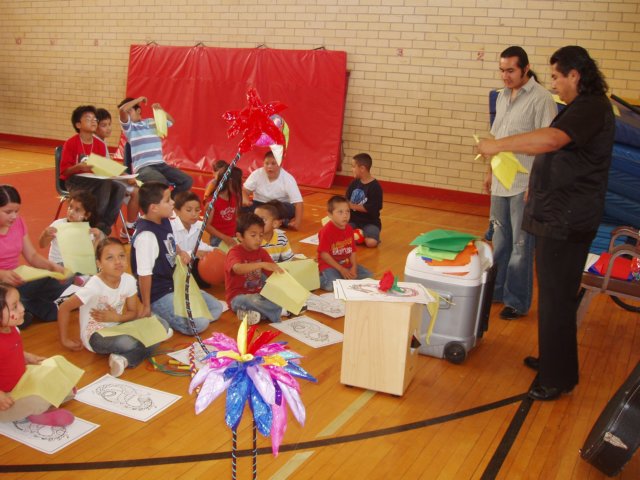 jacobodominguezinvolvesstudentsinart.jpg