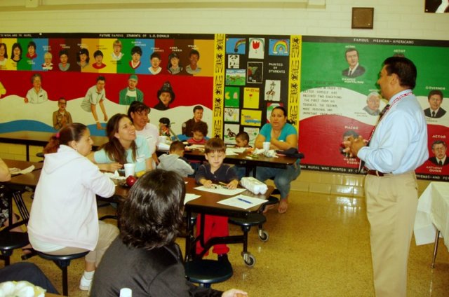 lodonaldelementarywelcomestheparentstotheschool.jpg