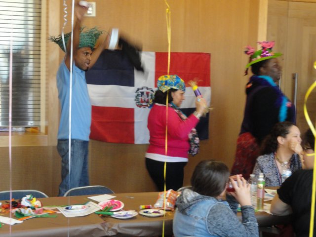 carnivalwdominicanflag.jpg